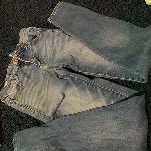 Ae jeans only worn a couple of times . They are size 0 long
